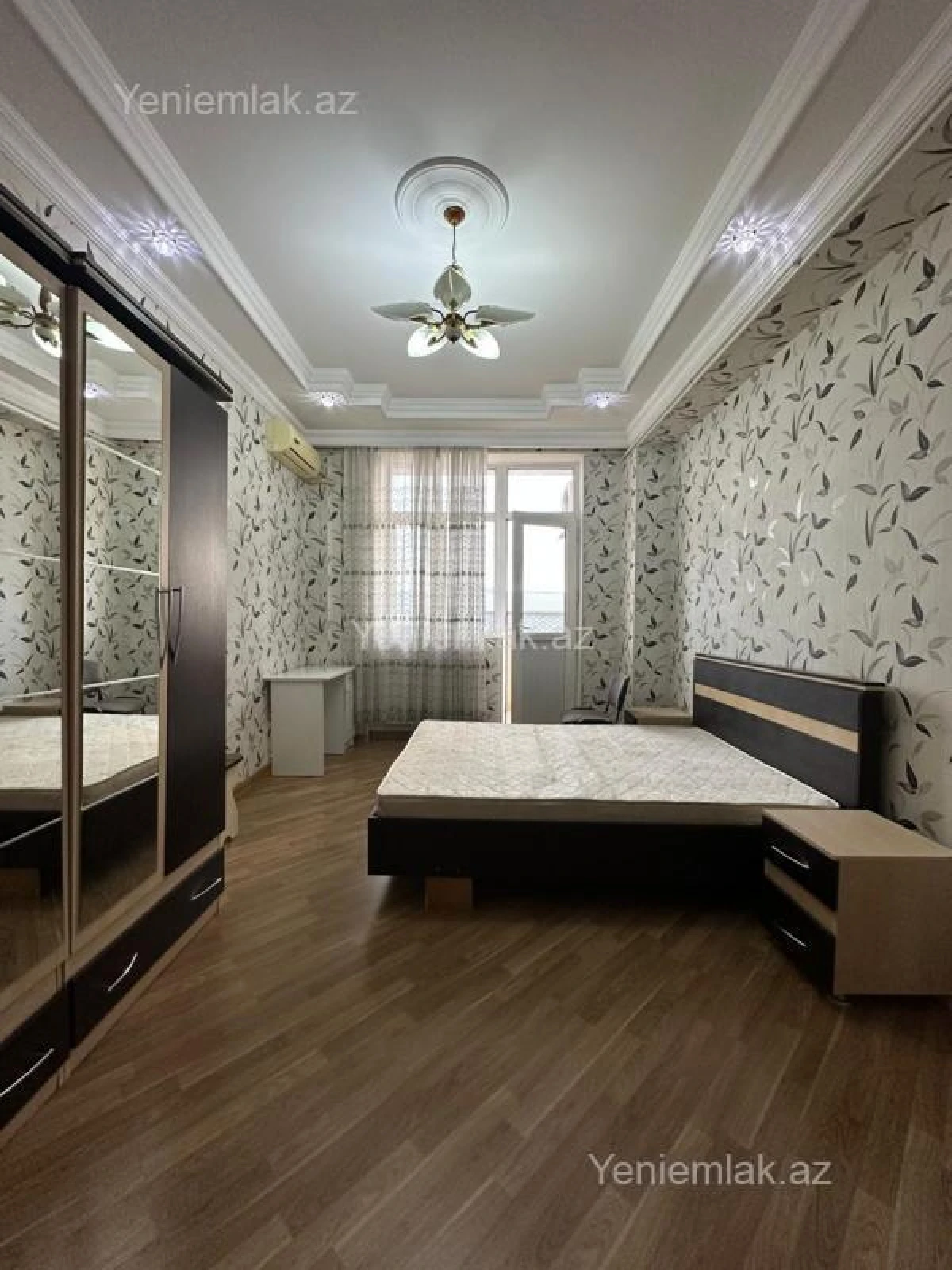 Satılır 3 otaqlı yeni tikili 120 m²