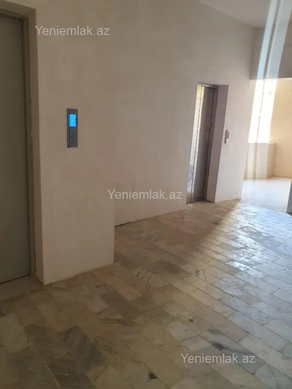 Satılır 4 otaqlı yeni tikili 182 m²