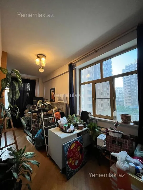 Satılır 4 otaqlı yeni tikili 155 m²