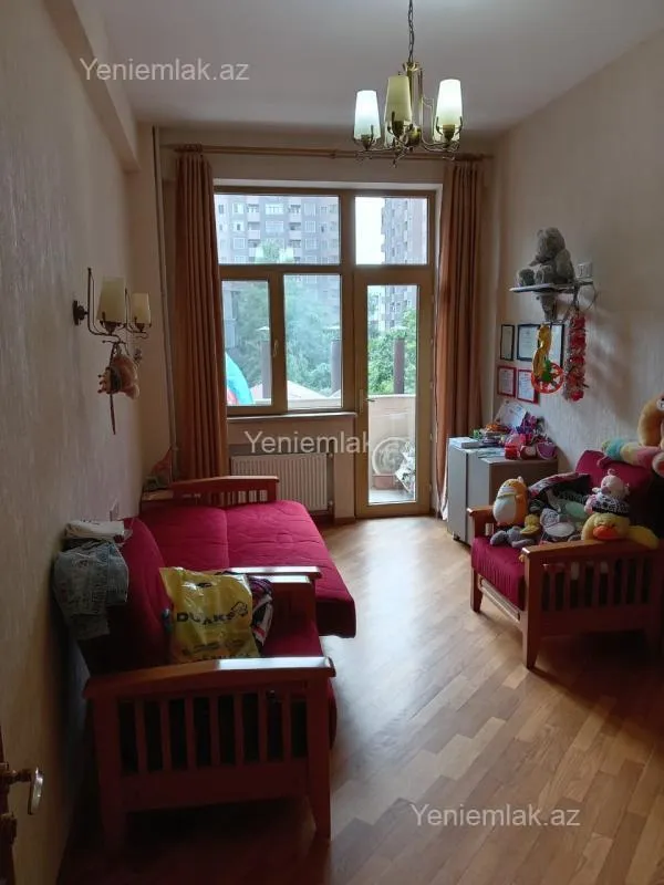 Satılır 4 otaqlı yeni tikili 155 m²