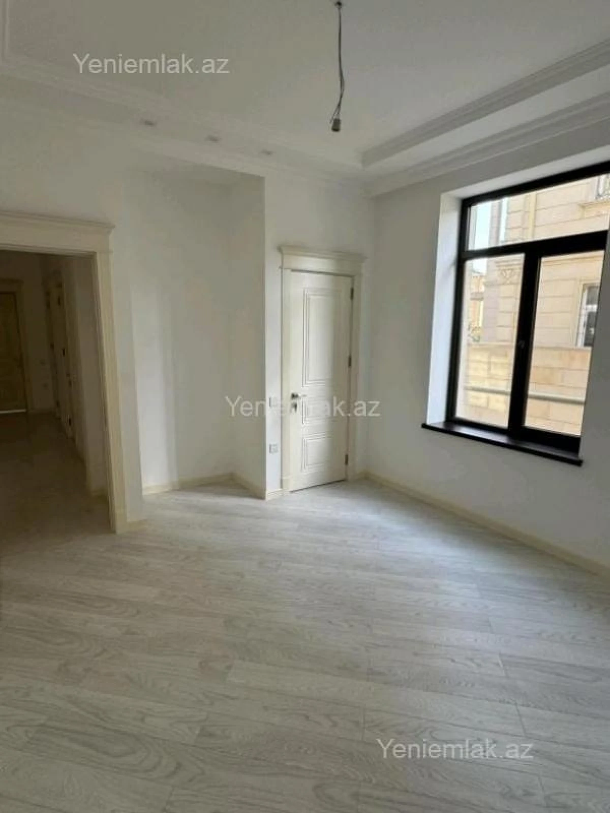 Satılır 6 otaqlı həyət evi 277 m²