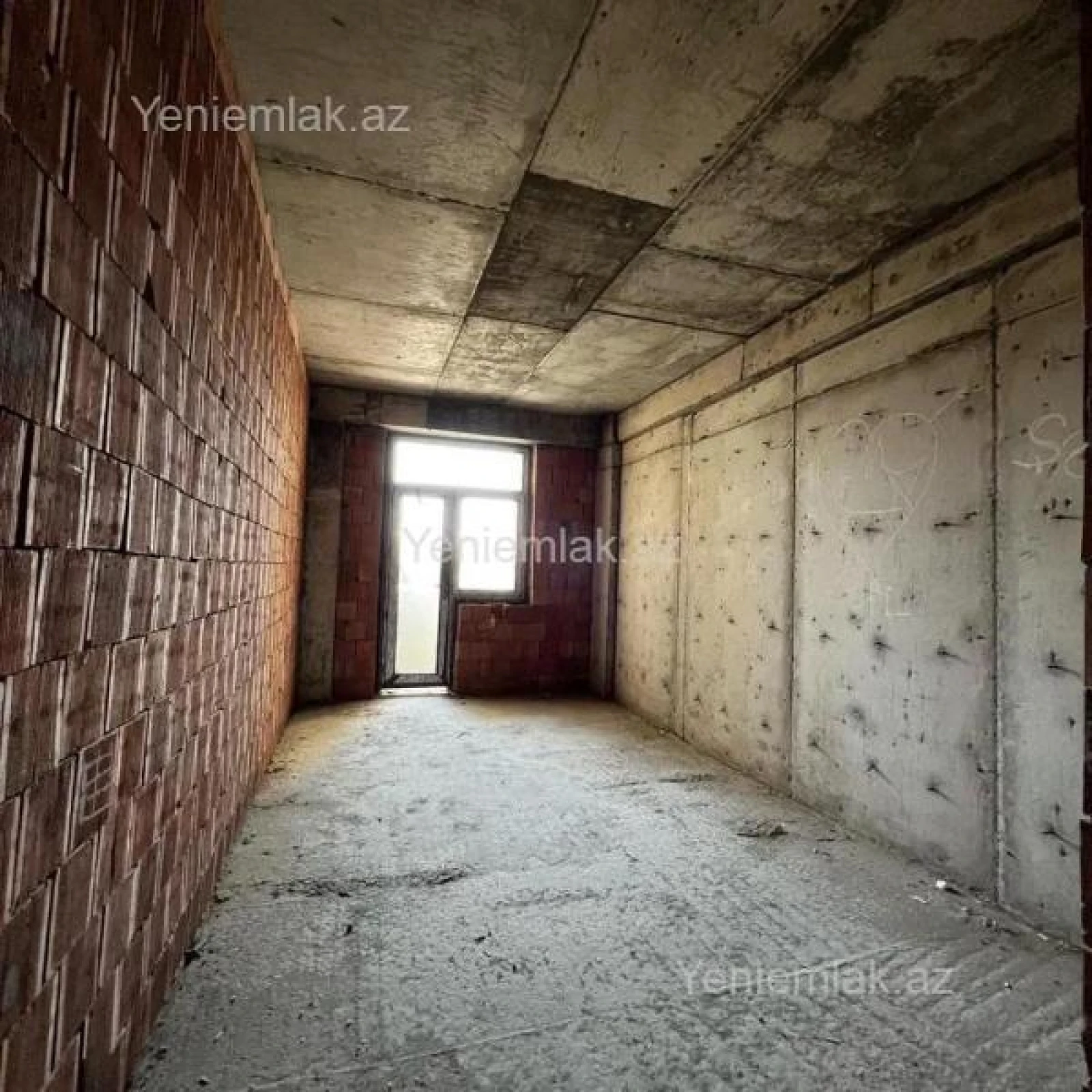 Satılır 2 otaqlı yeni tikili 99 m²