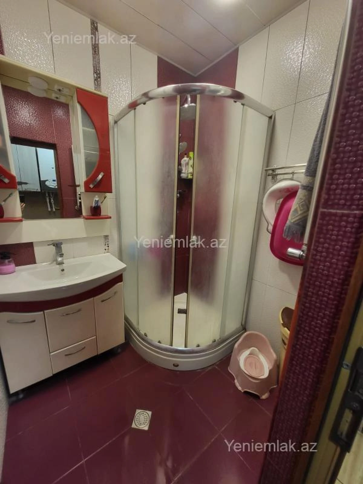 Satılır 3 otaqlı köhnə tikili 68 m²