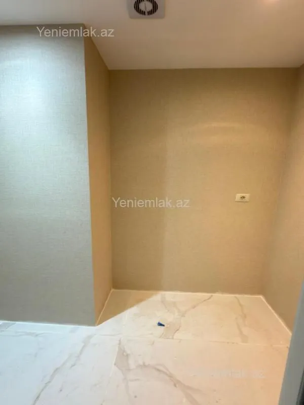 Satılır 3 otaqlı yeni tikili 83.02 m²