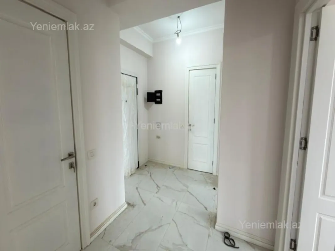 Satılır 3 otaqlı yeni tikili 83.02 m²