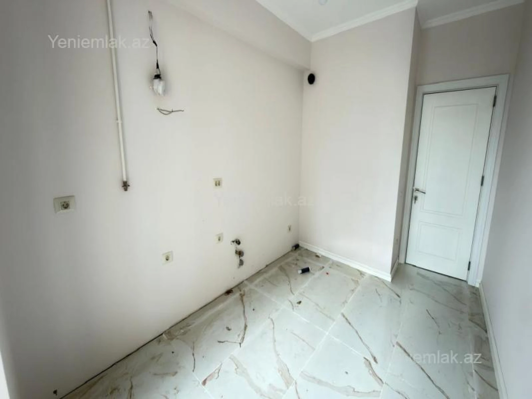 Satılır 3 otaqlı yeni tikili 83.02 m²