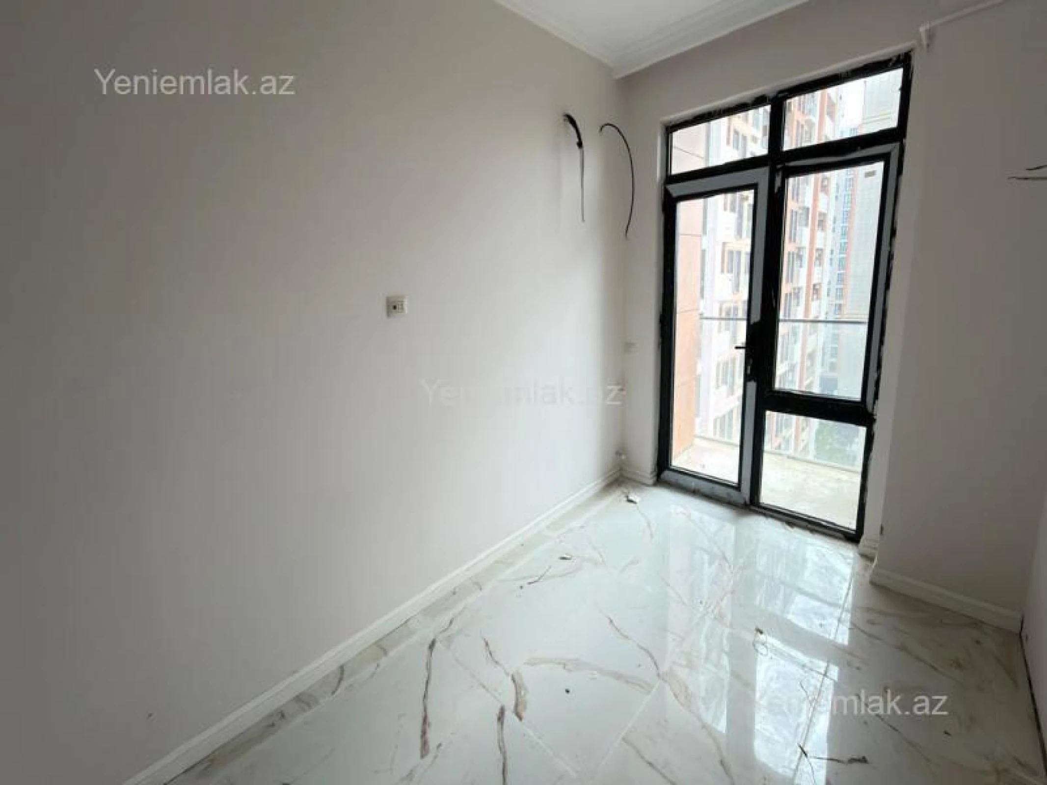 Satılır 3 otaqlı yeni tikili 83.02 m²
