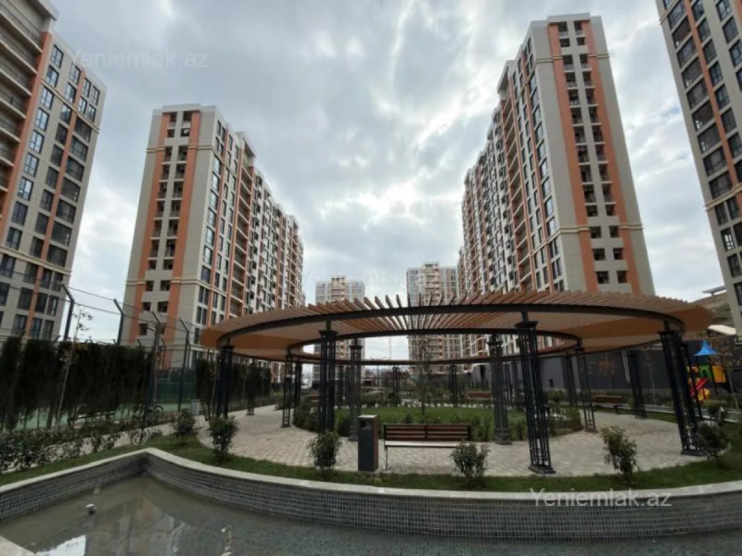 Satılır 3 otaqlı yeni tikili 83.02 m²