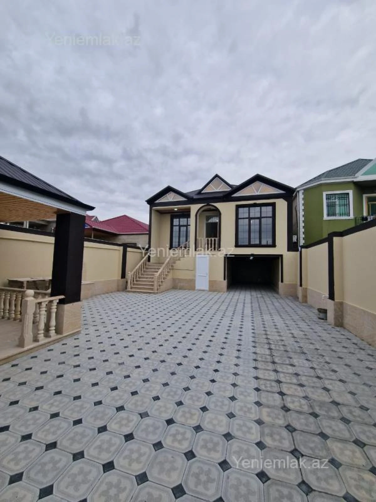 Satılır 4 otaqlı həyət evi 124 m²