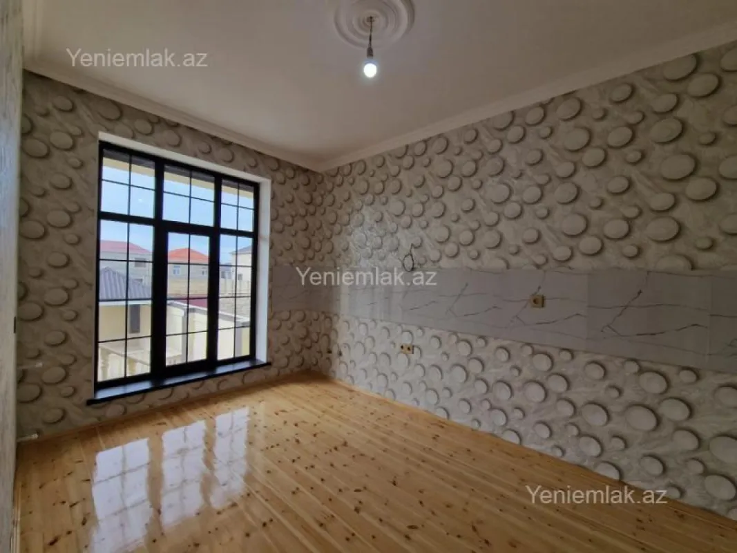 Satılır 4 otaqlı həyət evi 124 m²