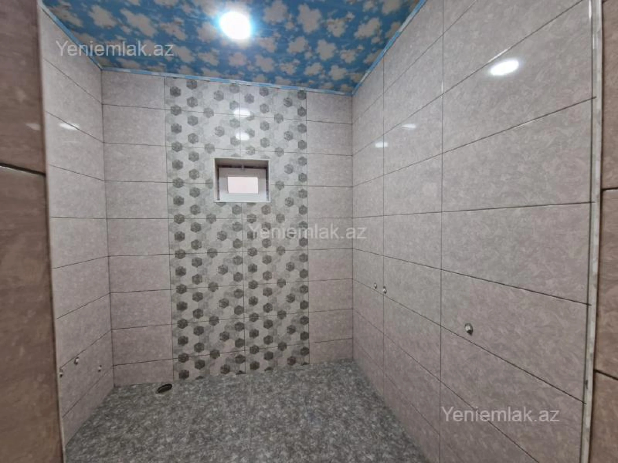 Satılır 4 otaqlı həyət evi 124 m²