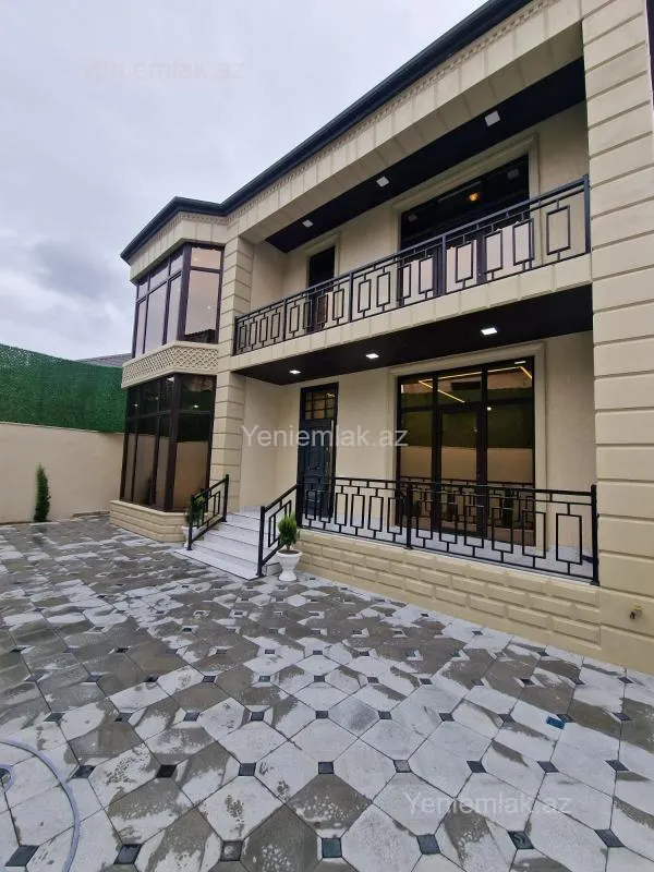 Satılır 5 otaqlı həyət evi 223 m²