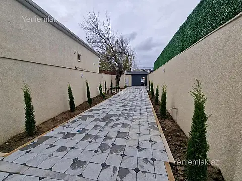 Satılır 5 otaqlı həyət evi 223 m²