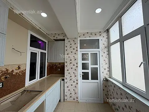 Satılır 3 otaqlı yeni tikili 75 m²