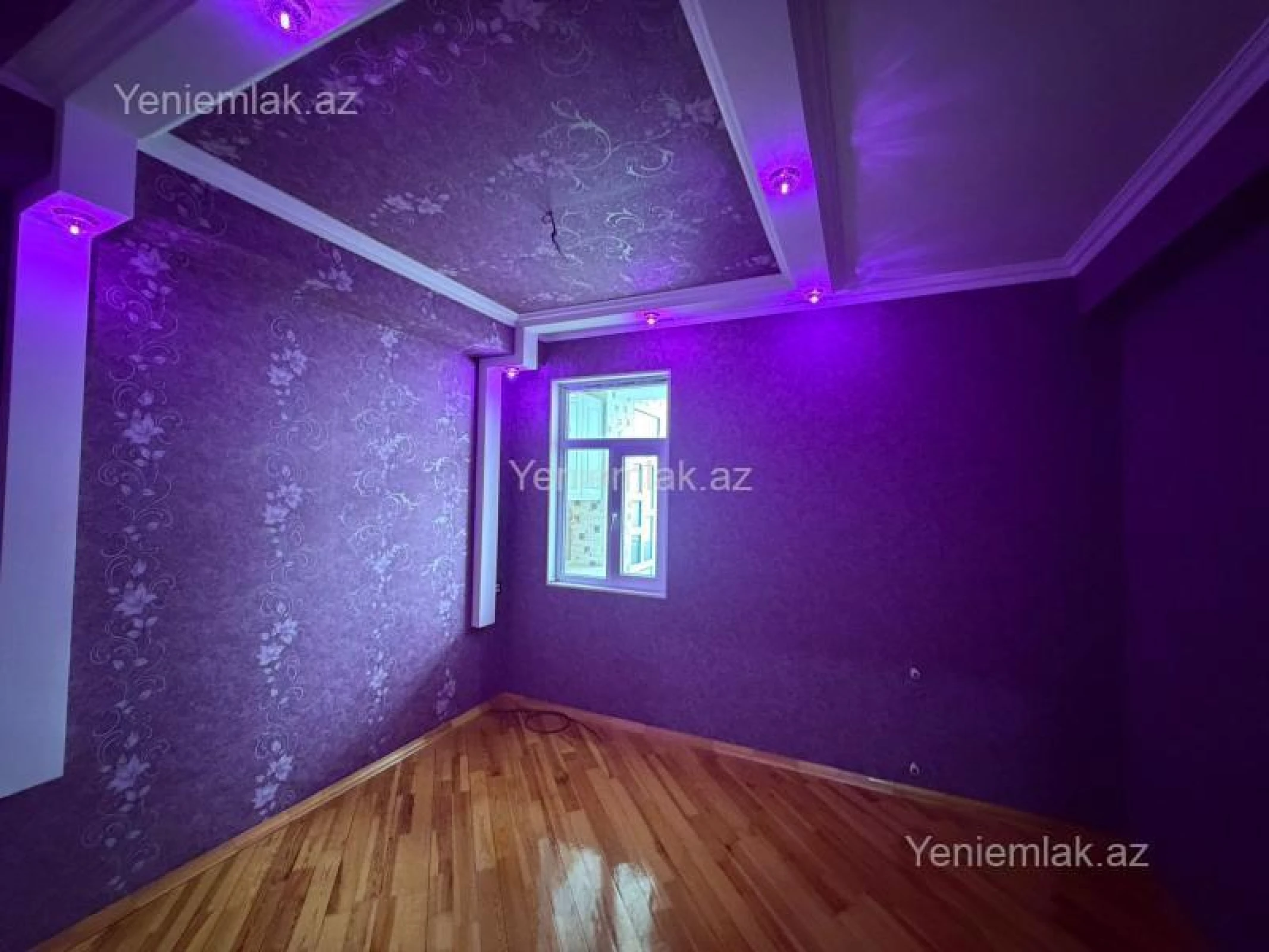 Satılır 3 otaqlı yeni tikili 75 m²