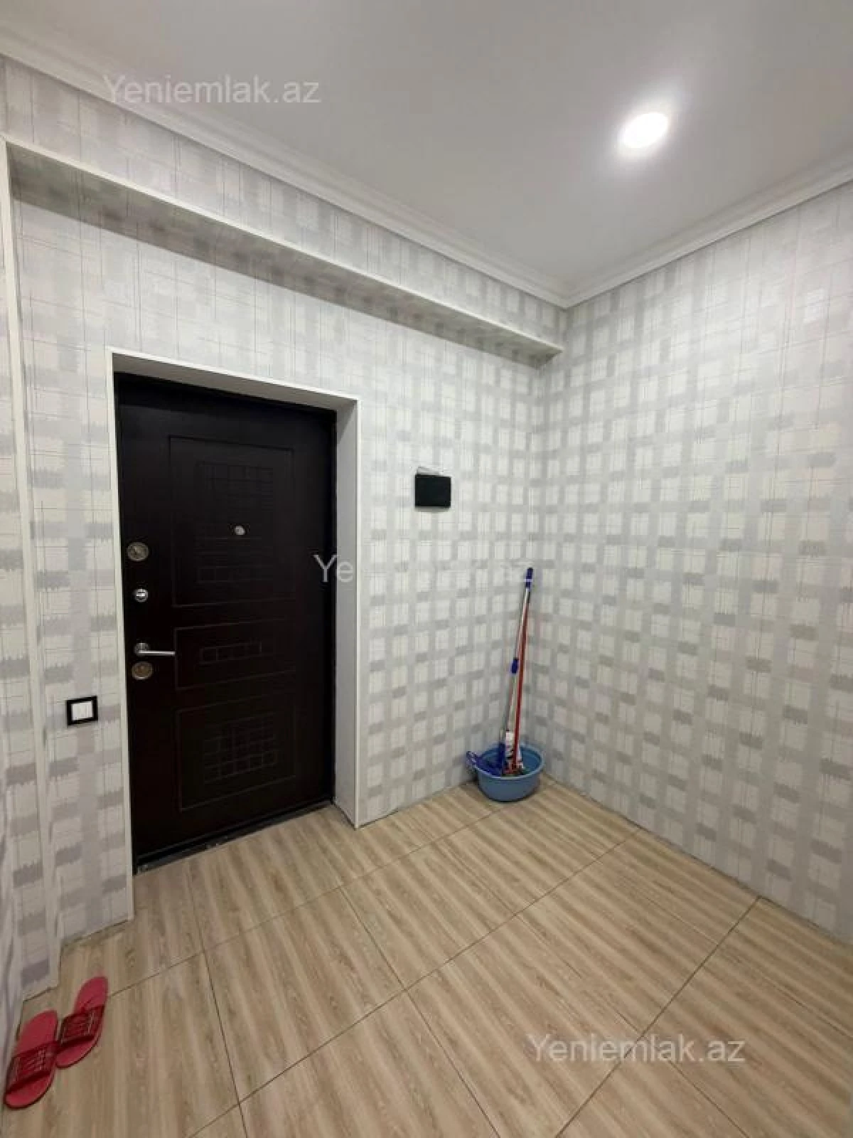 Satılır 3 otaqlı yeni tikili 75 m²