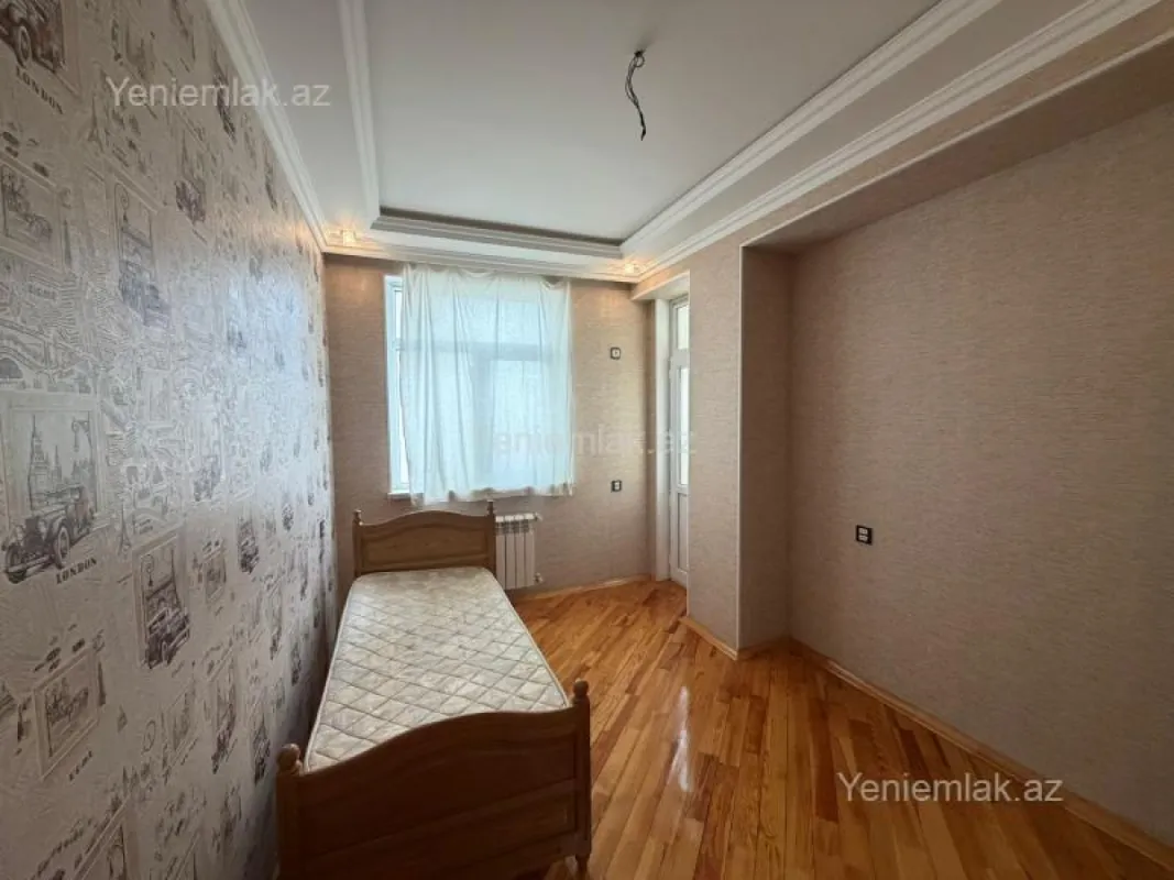 Satılır 3 otaqlı yeni tikili 75 m²