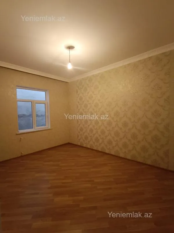 Satılır 4 otaqlı həyət evi 200 m²