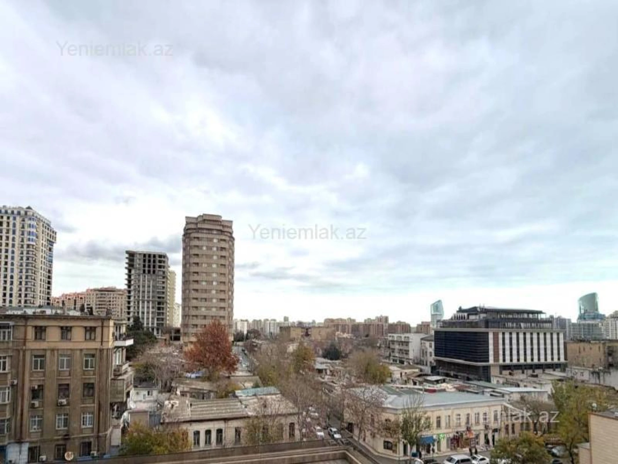 Satılır 3 otaqlı yeni tikili 121 m²