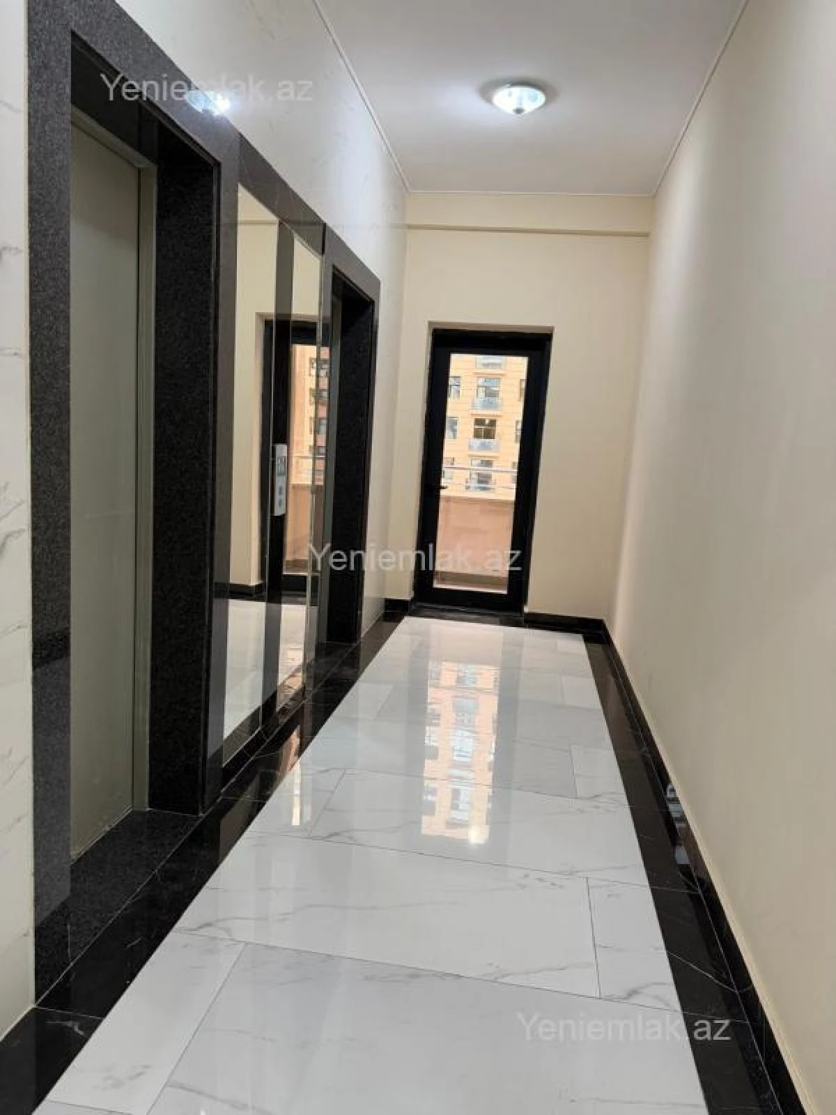 Satılır 3 otaqlı yeni tikili 121 m²