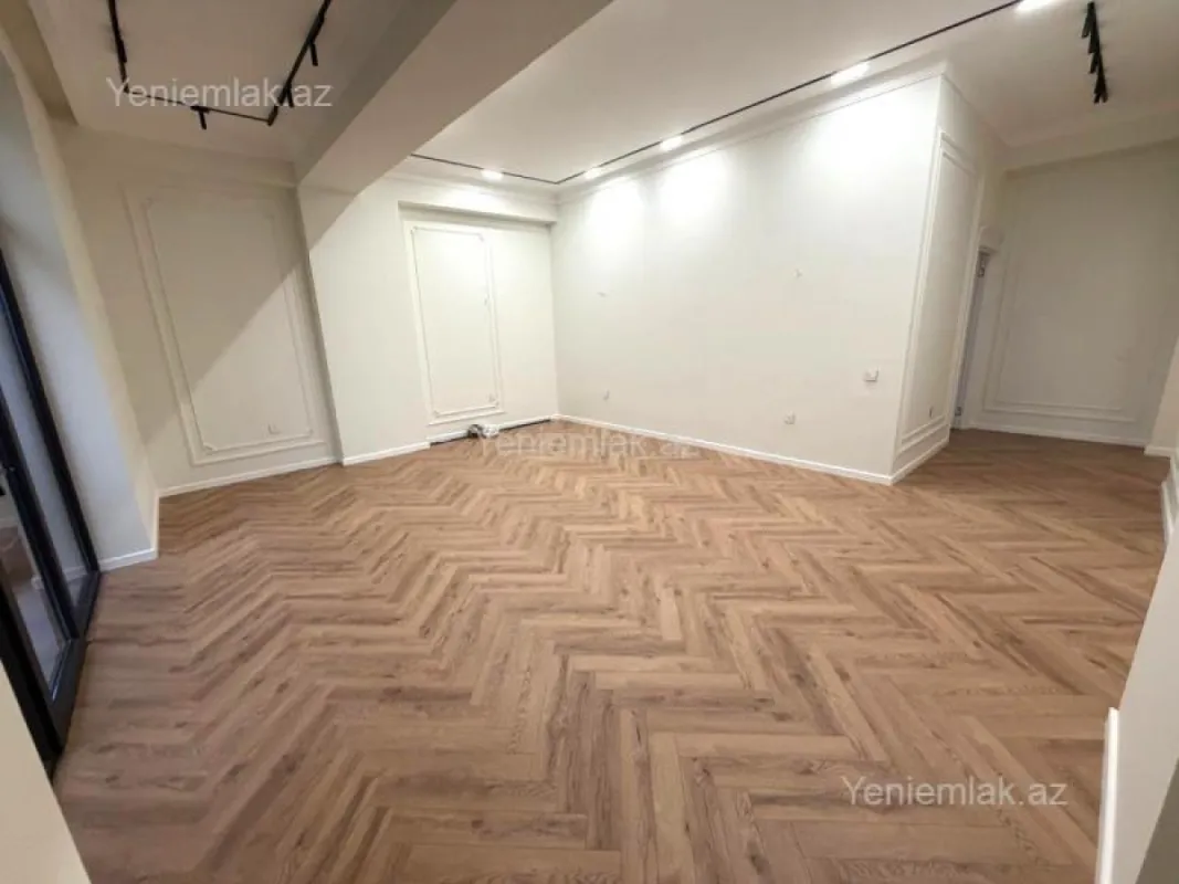 Satılır 3 otaqlı yeni tikili 121 m²