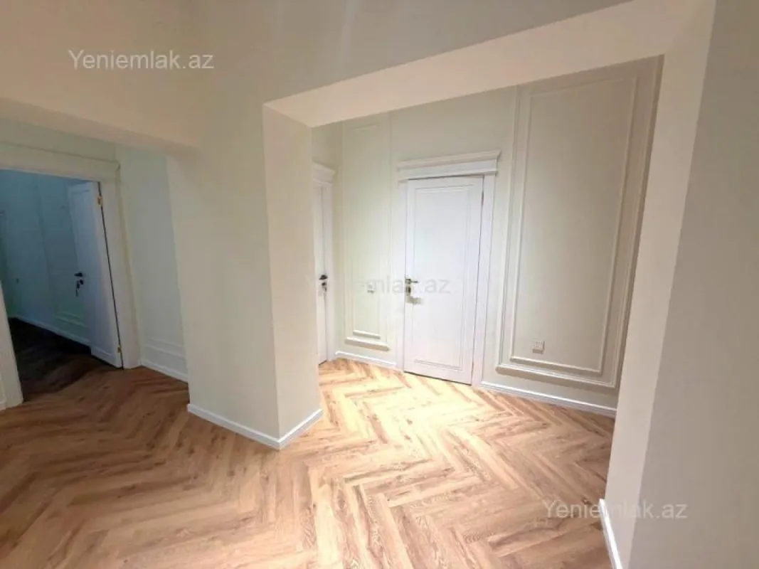 Satılır 3 otaqlı yeni tikili 121 m²