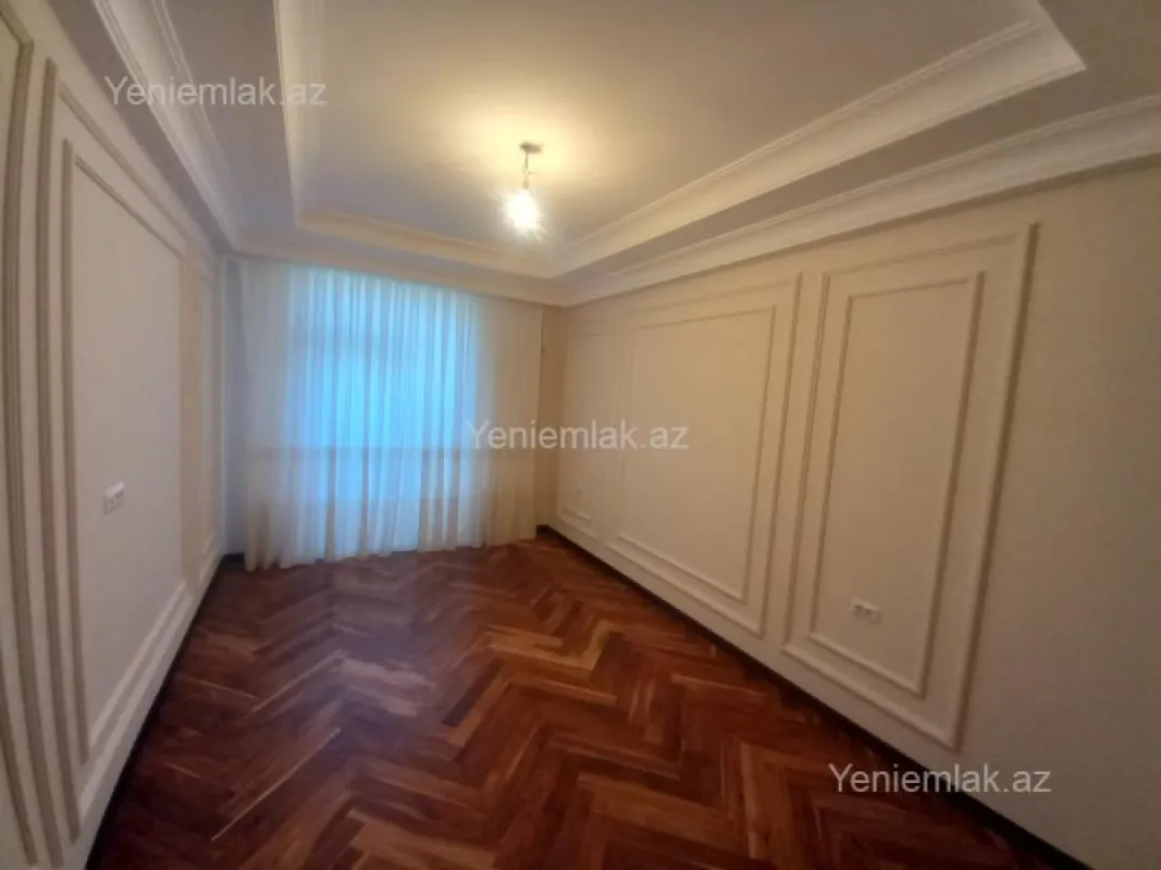 Satılır 4 otaqlı yeni tikili 214 m²