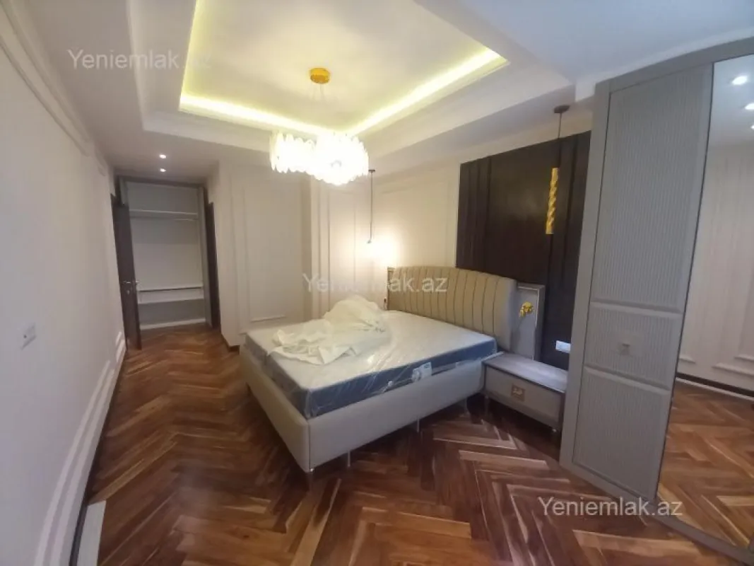 Satılır 4 otaqlı yeni tikili 214 m²