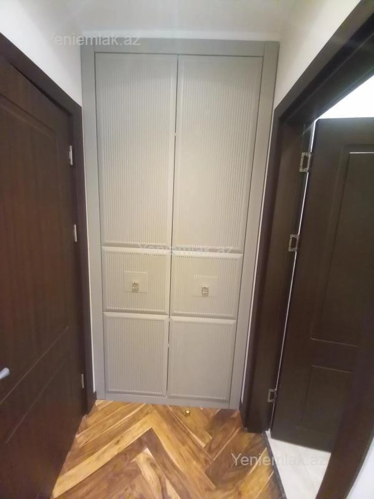 Satılır 4 otaqlı yeni tikili 214 m²