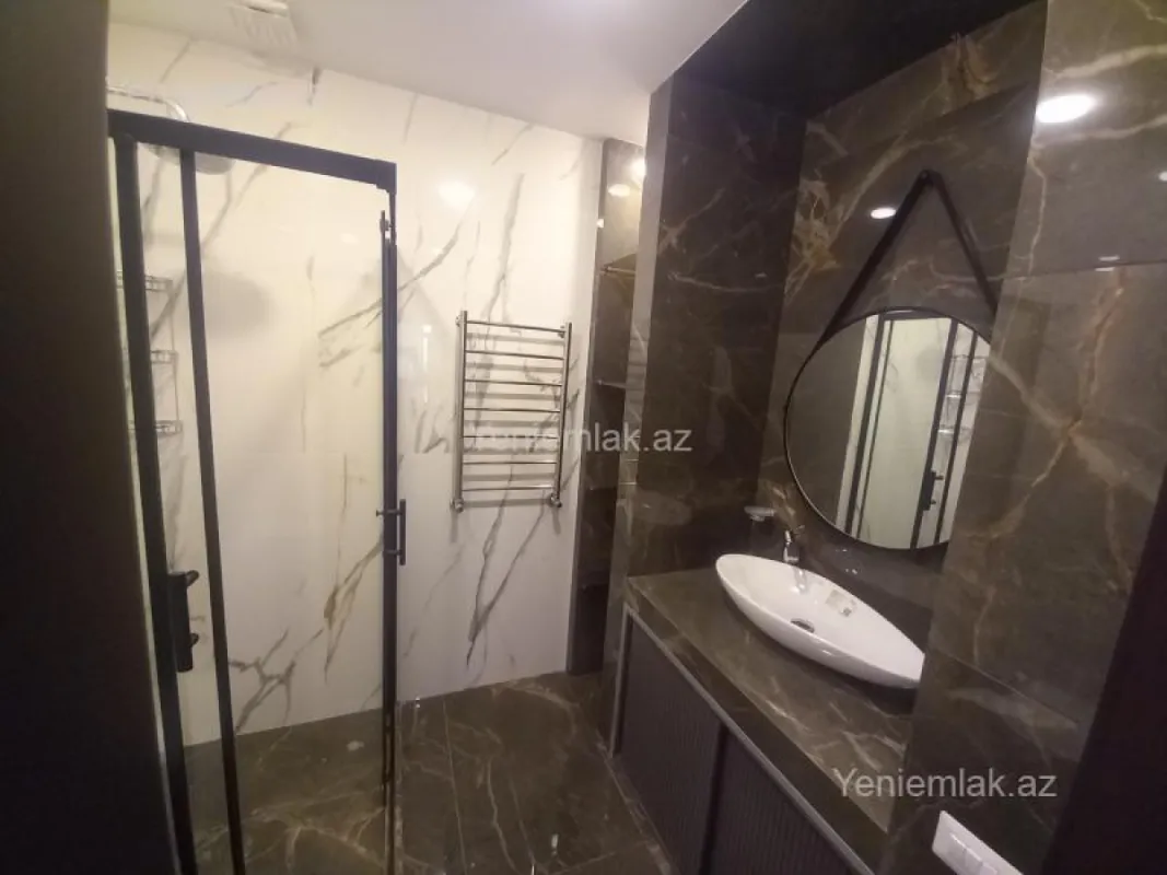 Satılır 4 otaqlı yeni tikili 214 m²