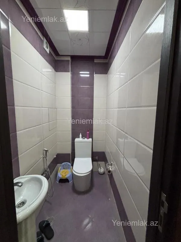 Satılır 3 otaqlı yeni tikili 70 m²