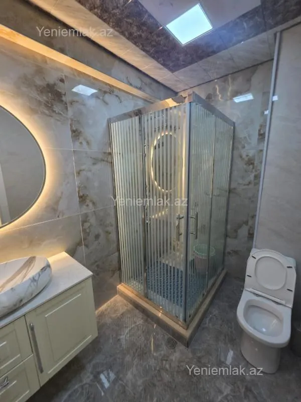 Satılır 3 otaqlı yeni tikili 125 m²