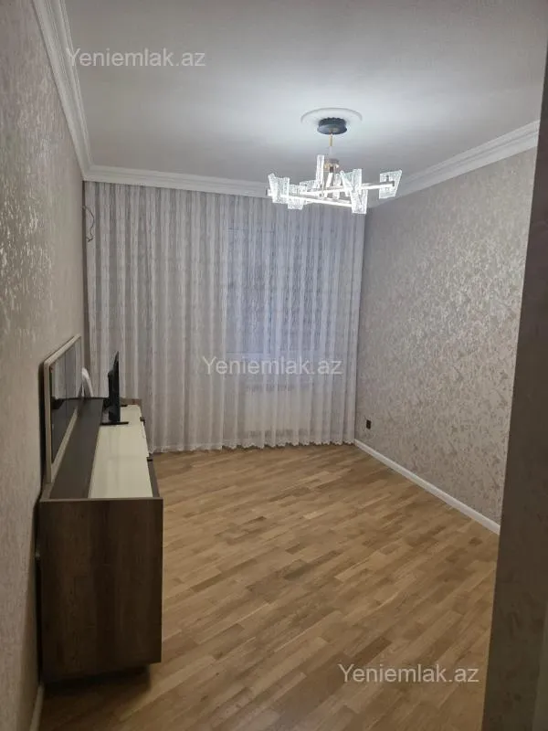 Satılır 3 otaqlı yeni tikili 125 m²