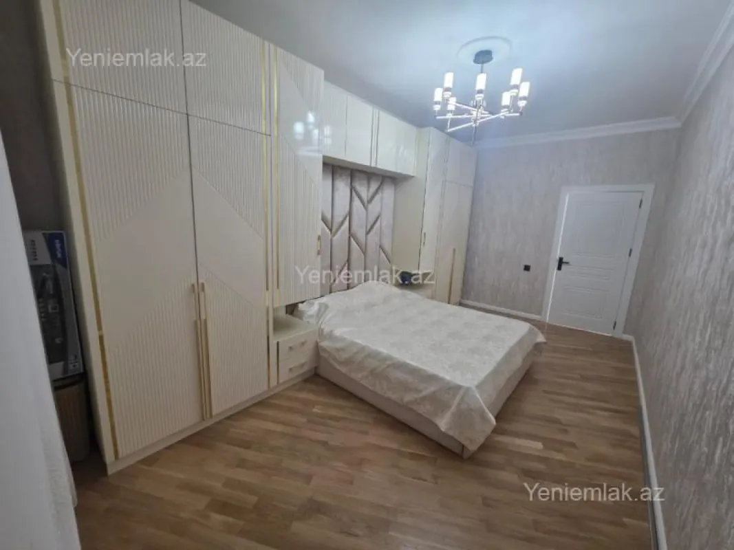 Satılır 3 otaqlı yeni tikili 125 m²