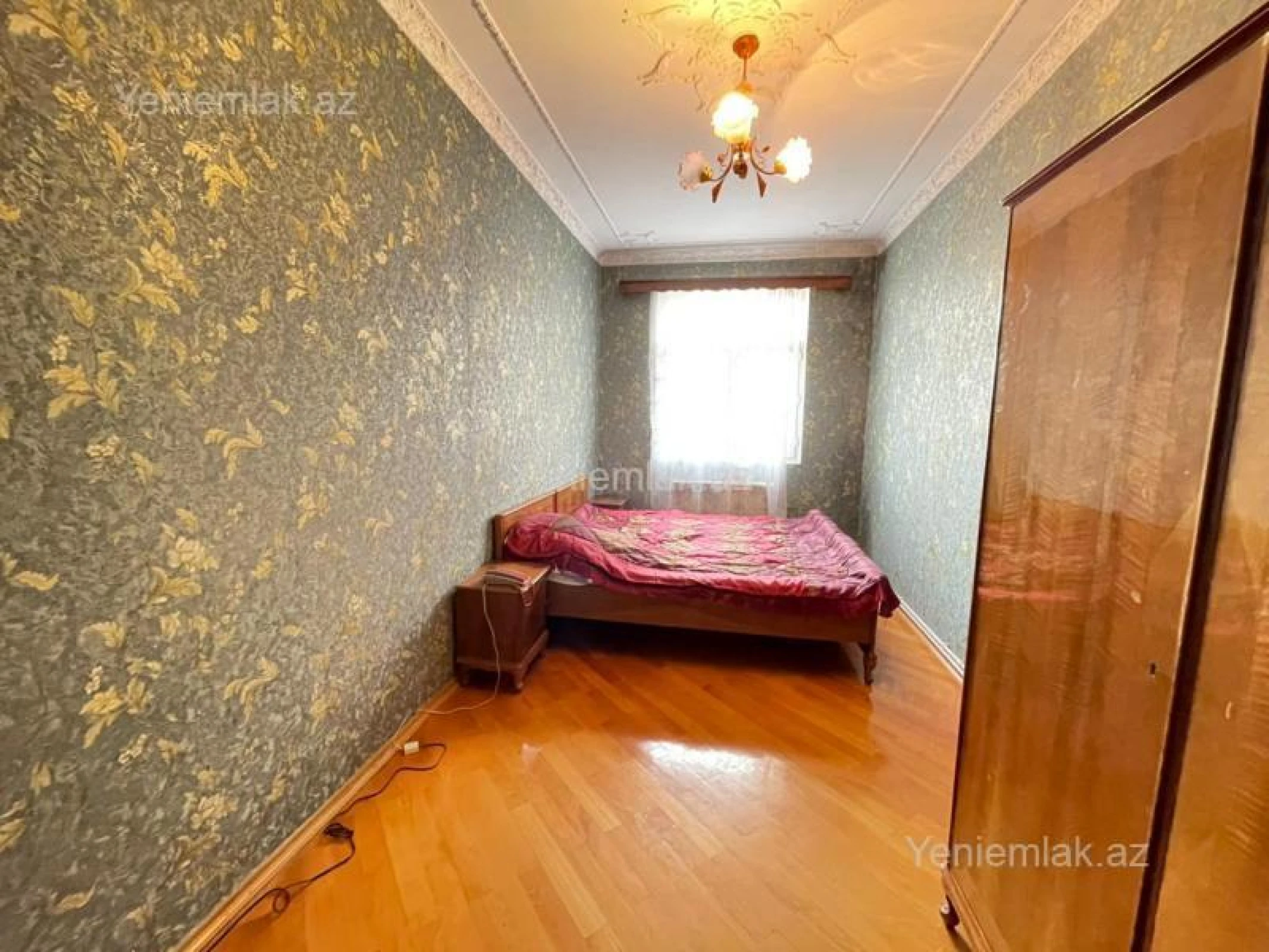 Satılır 2 otaqlı köhnə tikili 45 m²