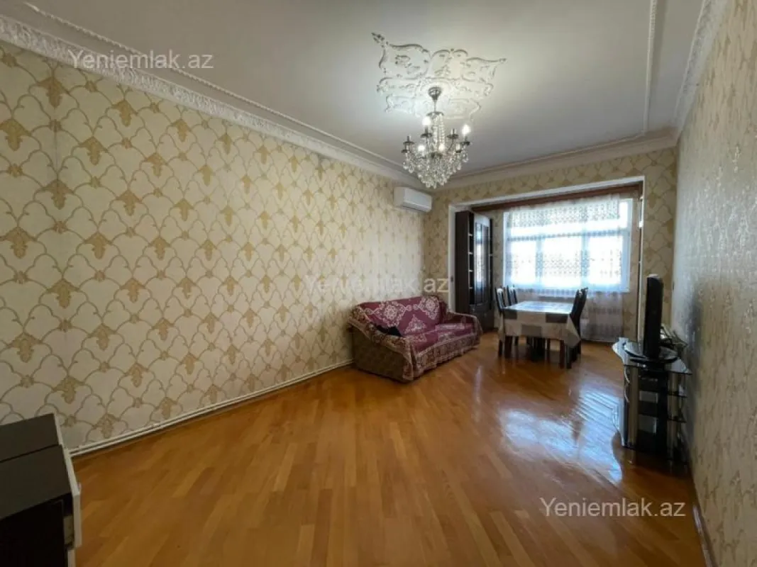 Satılır 2 otaqlı köhnə tikili 45 m²