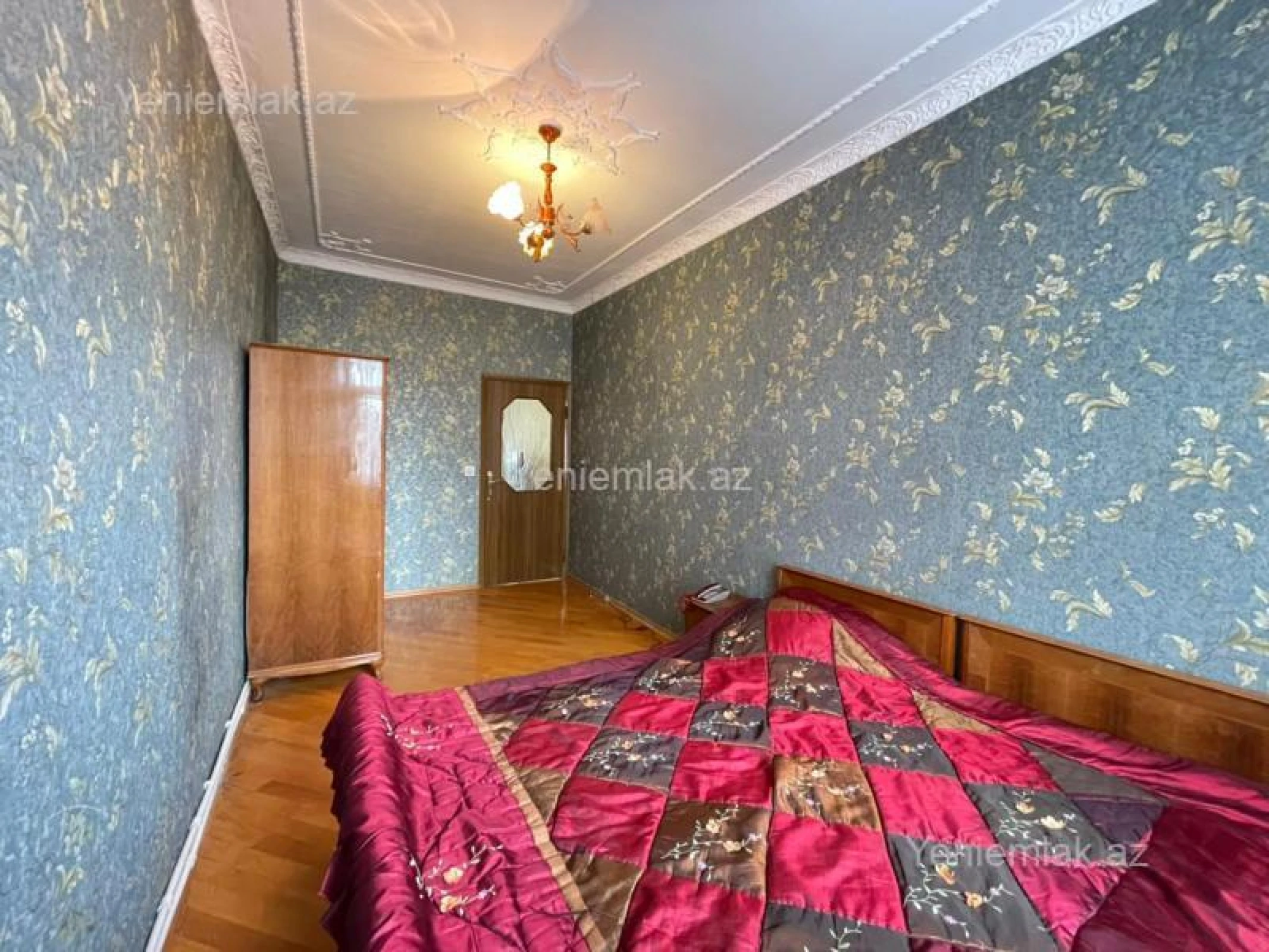 Satılır 2 otaqlı köhnə tikili 45 m²