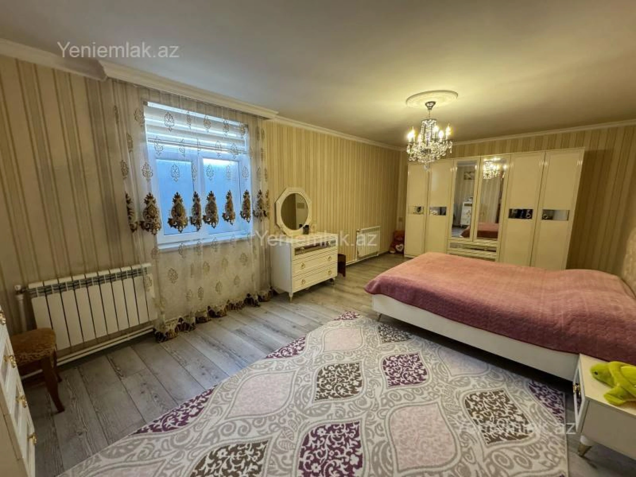 Satılır 5 otaqlı həyət evi 140 m²