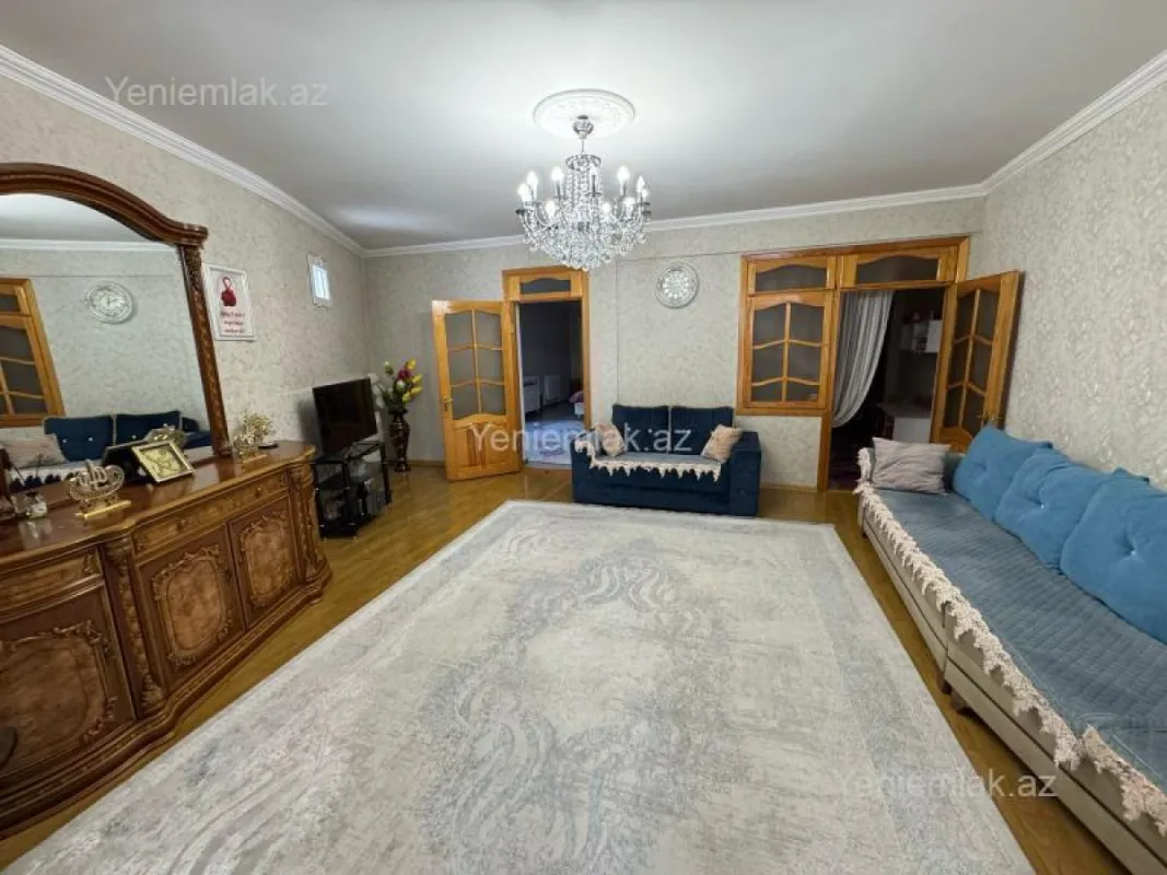 Satılır 5 otaqlı həyət evi 140 m²