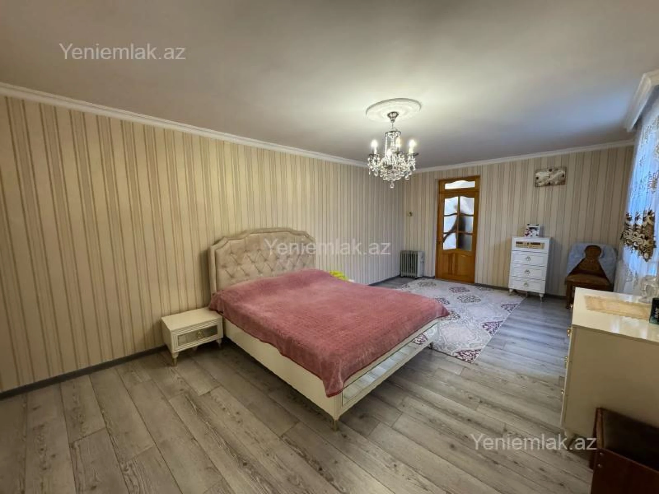 Satılır 5 otaqlı həyət evi 140 m²