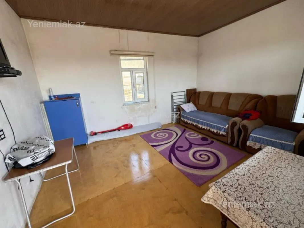 Satılır 5 otaqlı həyət evi 140 m²