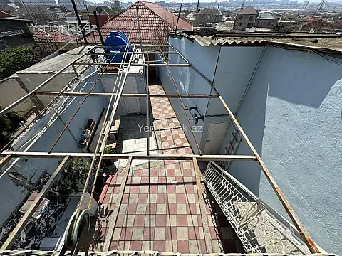 Satılır 5 otaqlı həyət evi 140 m²