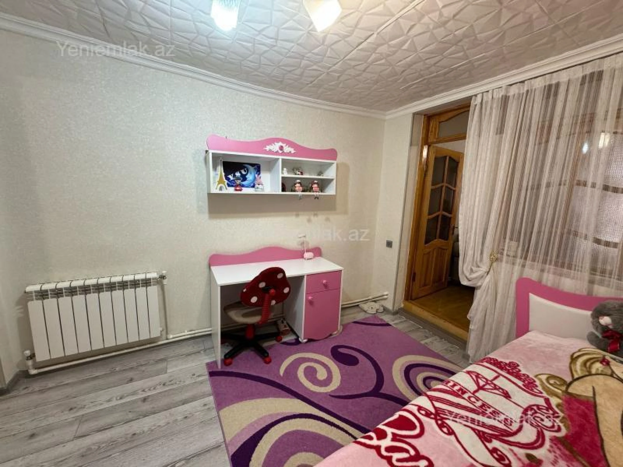 Satılır 5 otaqlı həyət evi 140 m²