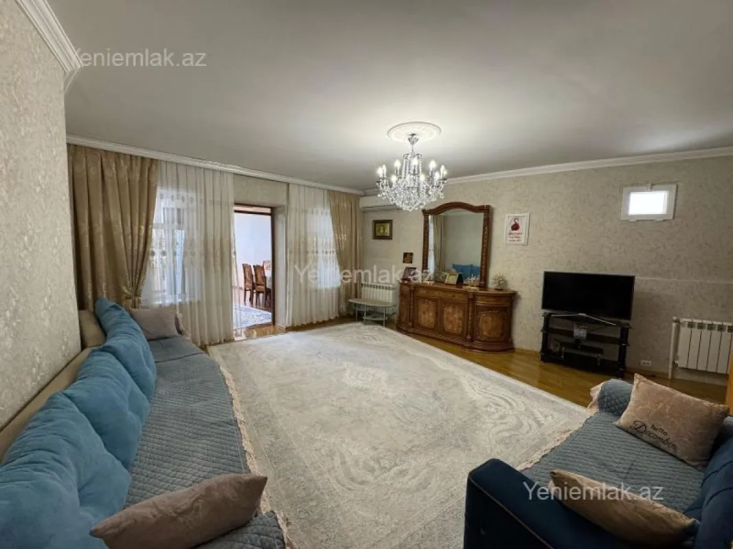 Satılır 5 otaqlı həyət evi 140 m²