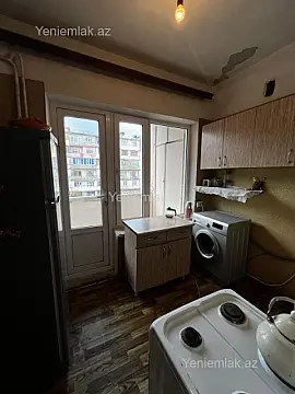 Satılır 3 otaqlı köhnə tikili 80 m²