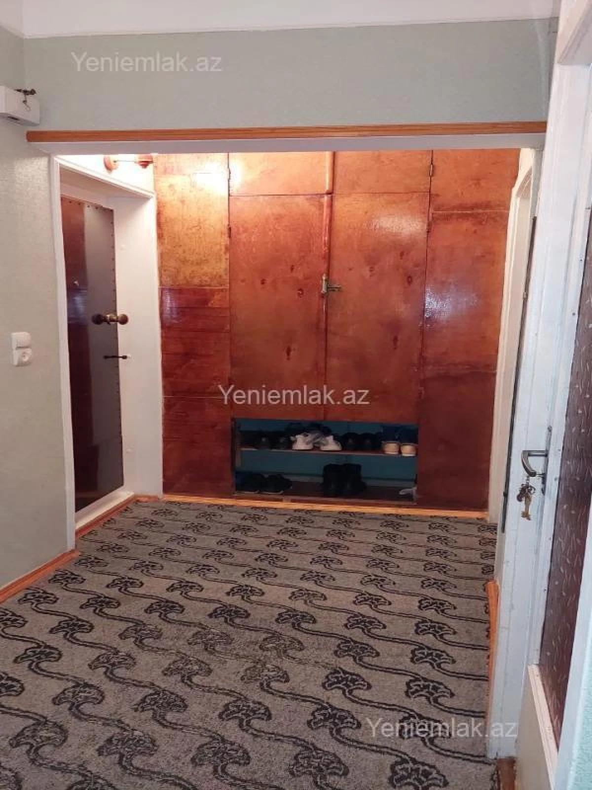 Satılır 4 otaqlı köhnə tikili 100 m²