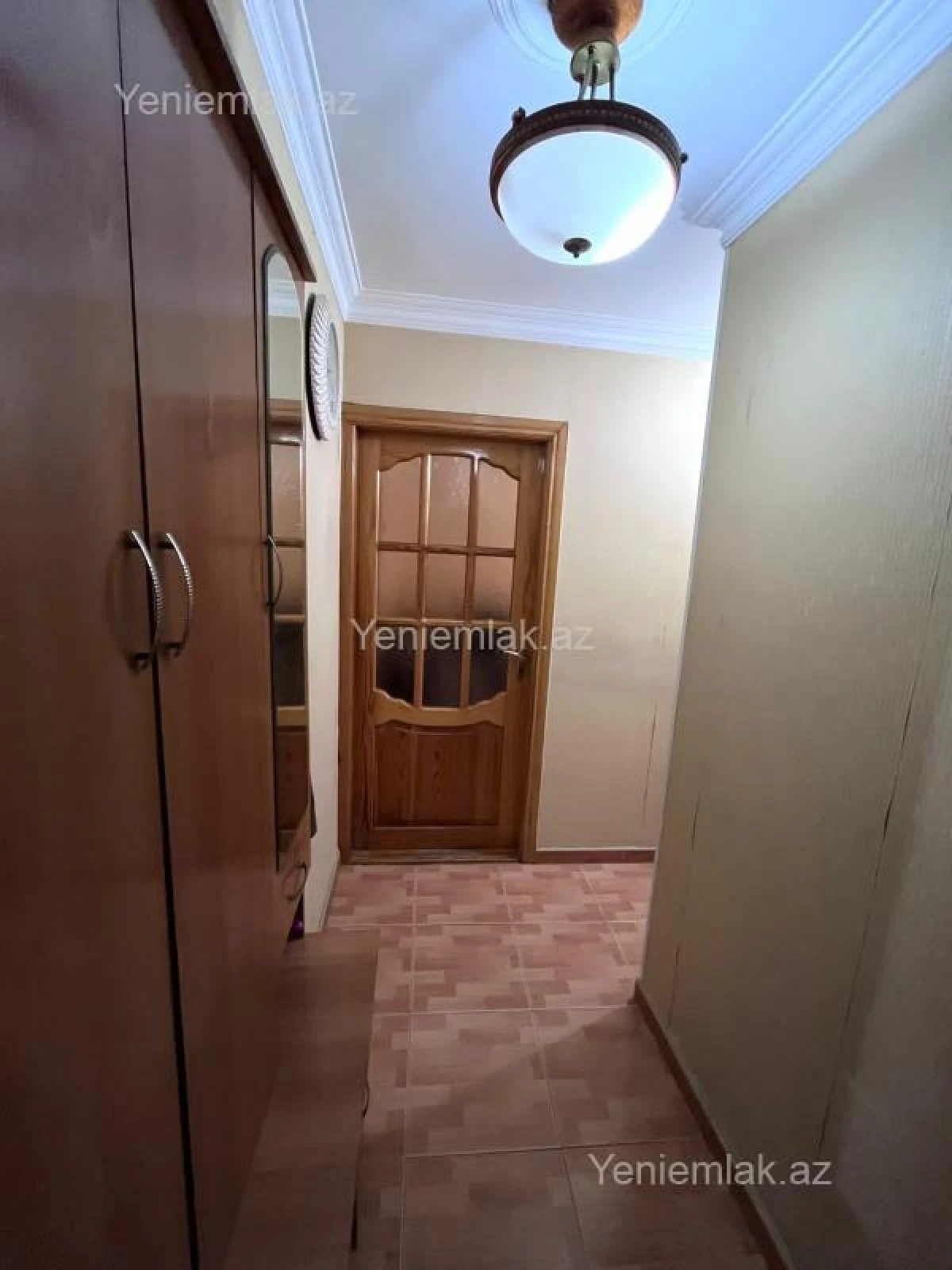 Satılır 2 otaqlı köhnə tikili 54 m²