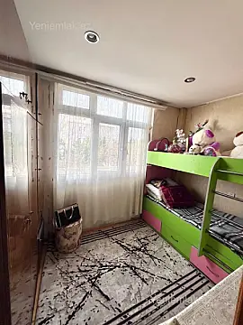 Satılır 2 otaqlı köhnə tikili 54 m²