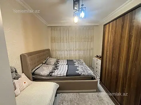 Satılır 2 otaqlı köhnə tikili 54 m²