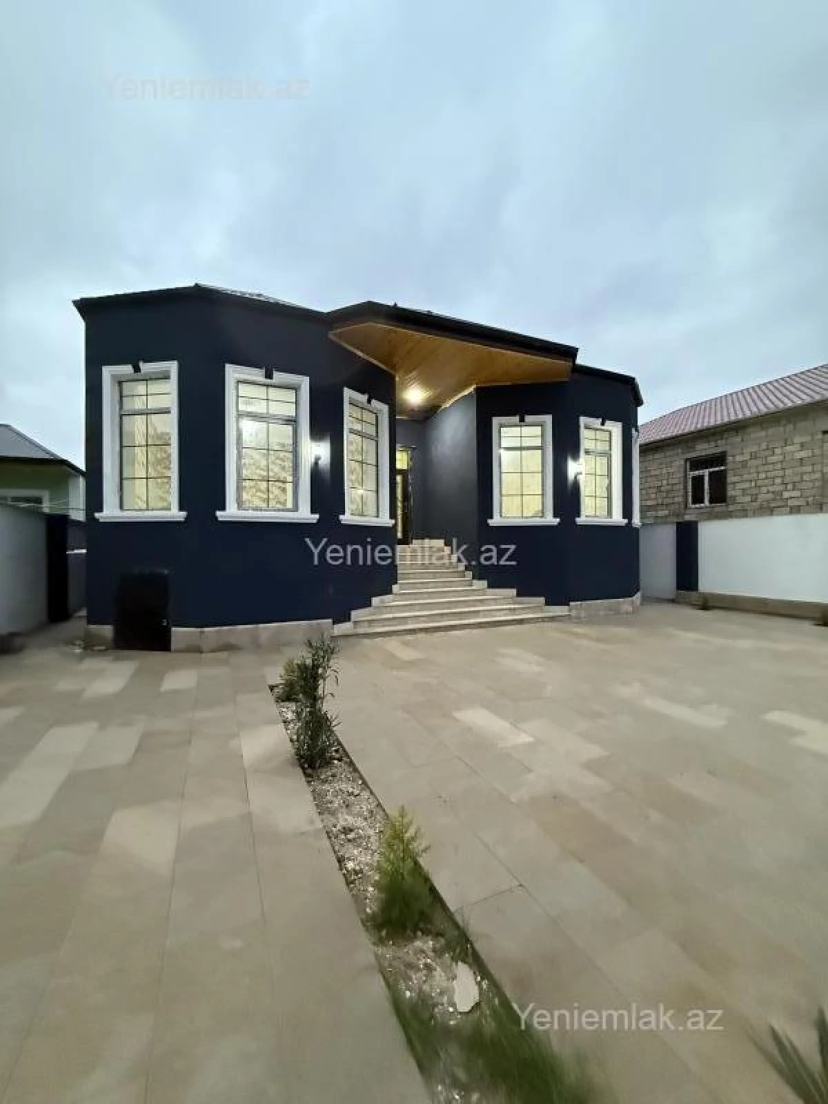 Satılır 5 otaqlı həyət evi 150 m²